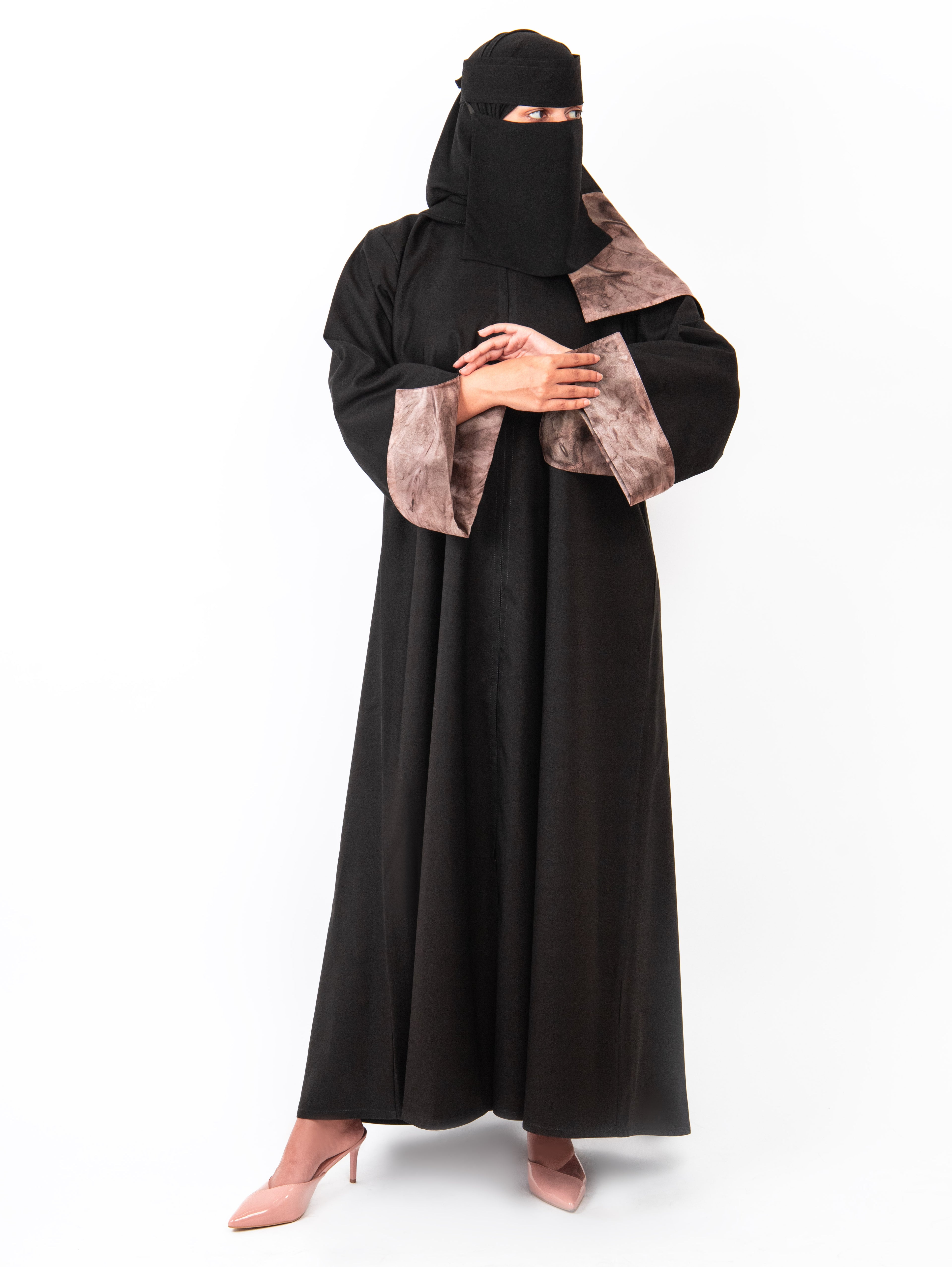 Abaya saoudienne noir et rose